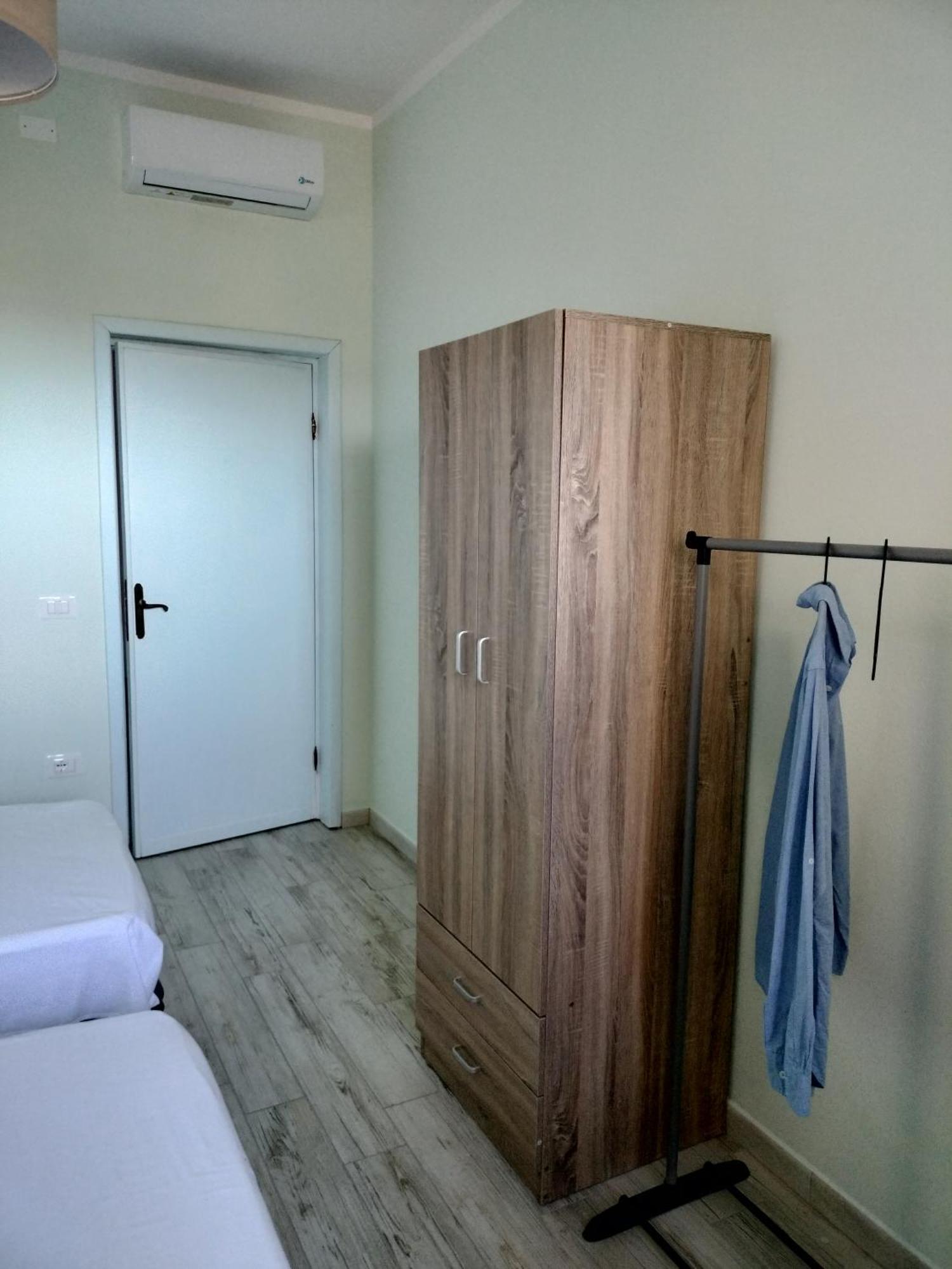 Domus Deledda Posada (Sardinia) Eksteriør billede